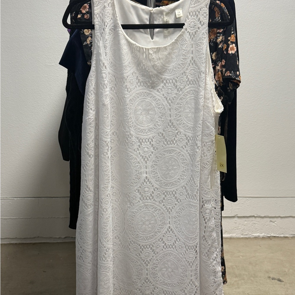 Tacera White Sheath Wedding Dress Sleeveless Scoop Neck